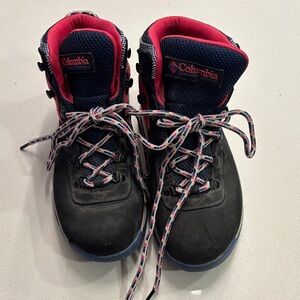 Women’s Columbia Hiking Boots